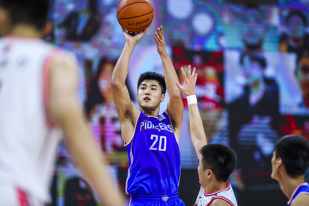 爱游戏APP-公牛横扫深圳队,易建联关键制胜