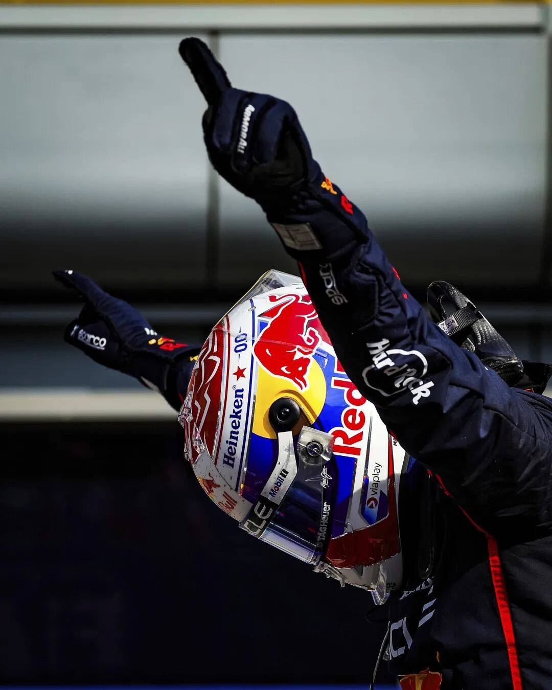 爱游戏在线-红牛二队险胜威廉姆斯，诺里斯带队取胜