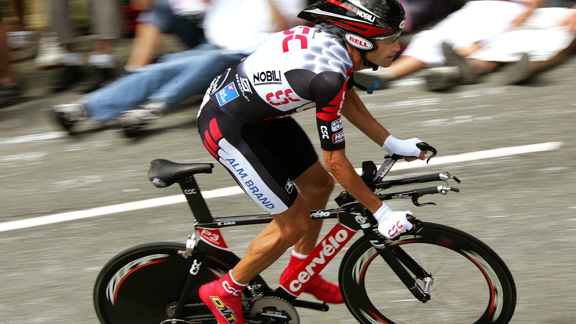 爱游戏在线-文班亚马，总决赛之夜的无声宣言