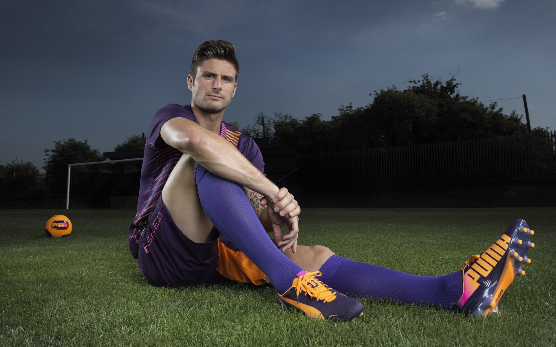 爱游戏大厅-斯通斯铸就叹息之墙,里昂单节风暴撕裂芬兰